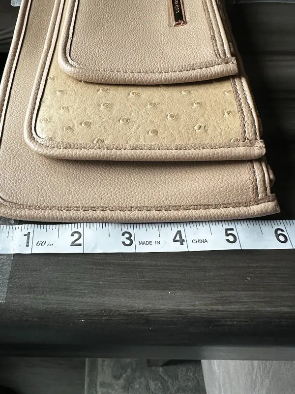 NWT Anne Klein Trio Pouch Wristlet Set in Neutral with Silver Hardware - Image 6