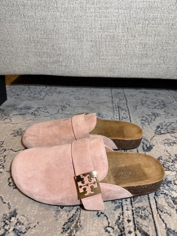 Tory Burch Mellow Mule Suede Pink/Gold - Image 2