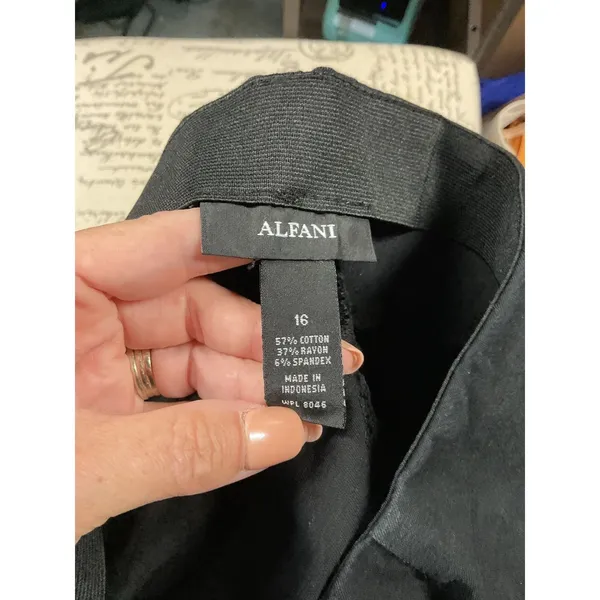 Alfani Womens Pants Black Solid Stretch Pull On Cropped Size 16 - Image 4