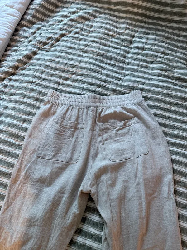 Old Navy Linen Pants - Image 3