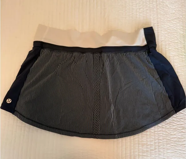 Lululemon skirt - Image 2