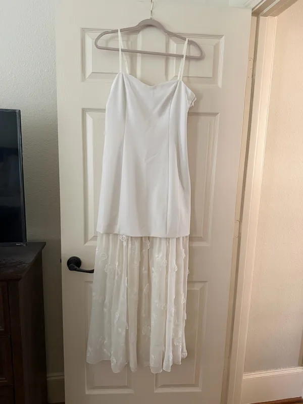 NWT Abercrombie Abercrombie & Fitch Women’s Sheer Embroidered White Floral Maxi Dress Sleeveless - Image 3