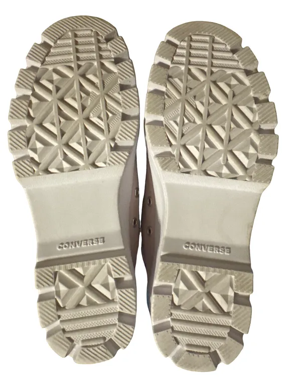 Chuck Taylor All Converse Women’s Star - Image 10
