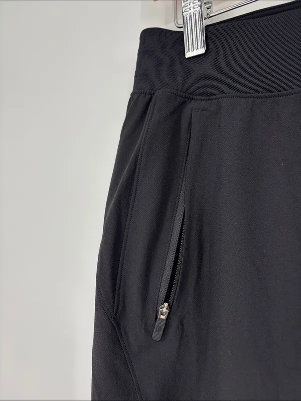 Lululemon License to Train High-Rise Active Pant Women's Size 8 in Black in EUC! - Image 7