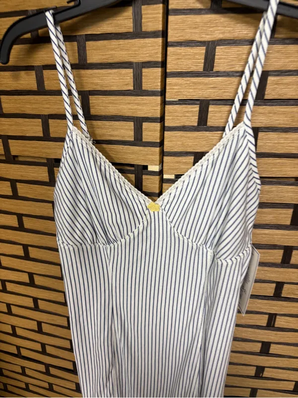Lee white and blue stripe night gown size XS - Image 3