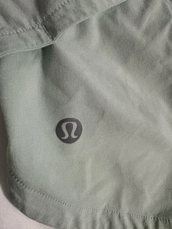 Lululemon Speed Up 2.5" Size 4 - Image 4