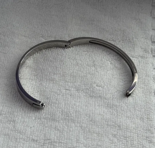 Swarovski bangle bracelet - Image 4