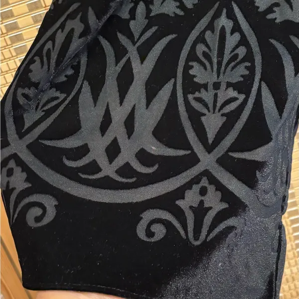 The Limited Peony Burnout oylong black velvet embroidered tunic style blouse top - Image 7