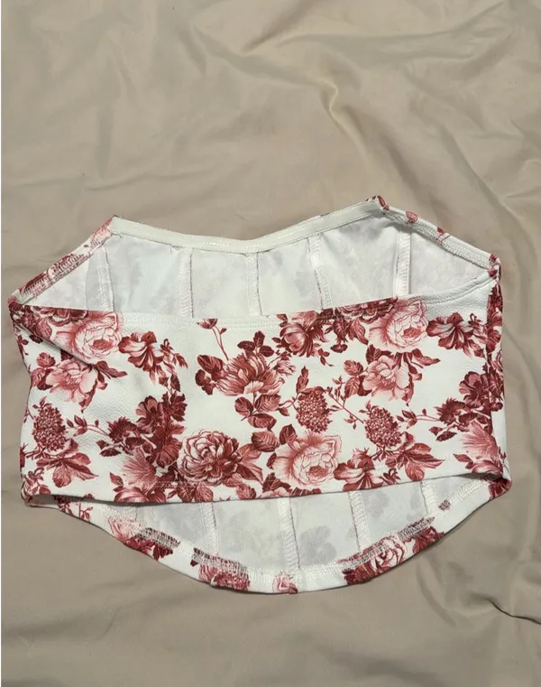 Medium Shein Crop Top Women’s - Image 2