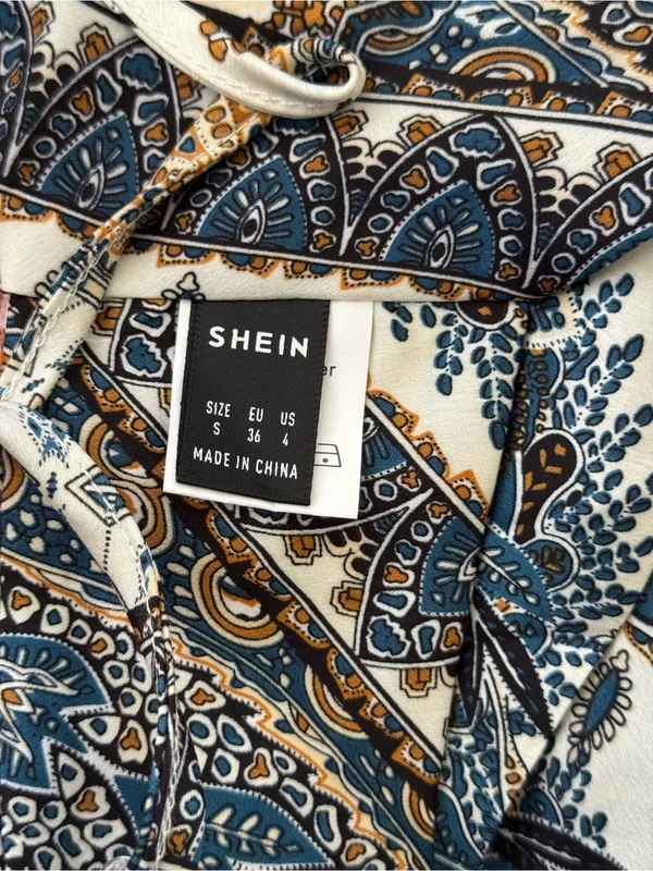 Blue and White Paisley Handkerchief Bandeau Top - Image 3