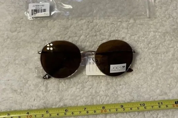 Joe's Jeans NWT Gold Round Aviator Sunglasses - Image 3