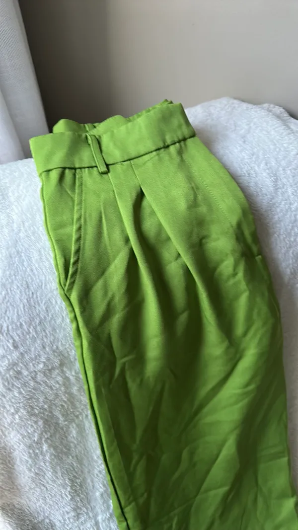 Shein Slacks Wide-Leg Flowy lime green - Image 5