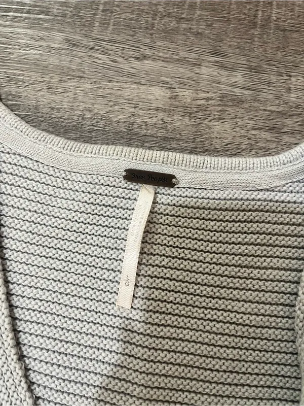 FREE PEOPLE La Brea V Neck Sweater in Grey - Image 4