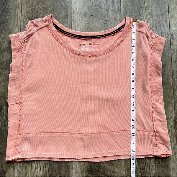 Anthropologie Pilcro Cropped Cut Off Short Sleeve Sweatshirt Pink Coral Medium - Image 10