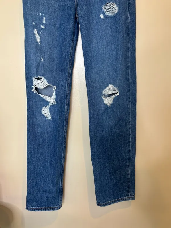 Levi’s Low Pro Straight Leg Distressed Jeans - Image 5