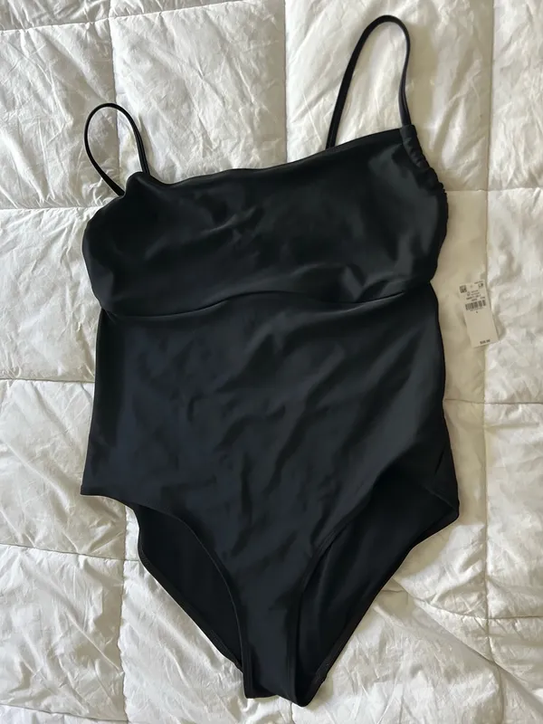 Old Navy Swimsuit One-Piece - Image 2
