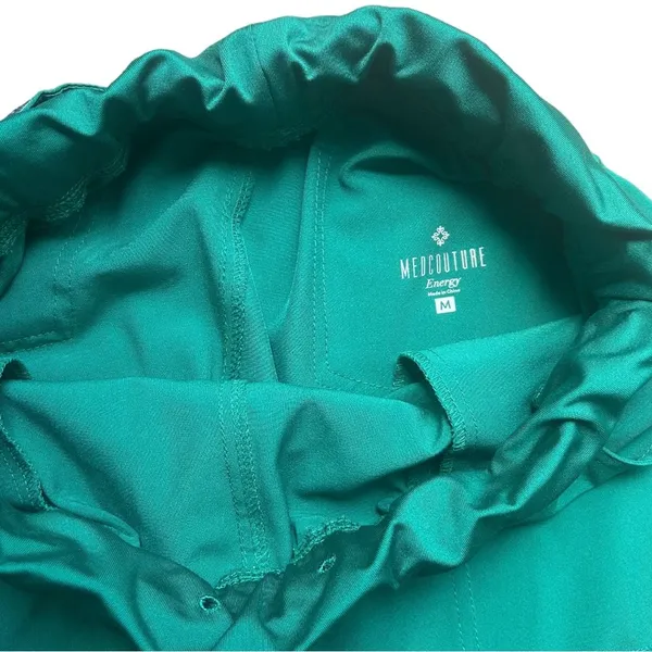 MedCouture ‘Energy' Yoga 2 Hunter Green Cargo Pocket Pant - Image 2