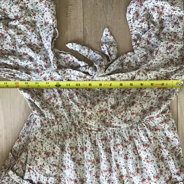 Storia Floral Long Sleeve Dress in Cream and Red‎ - Image 5