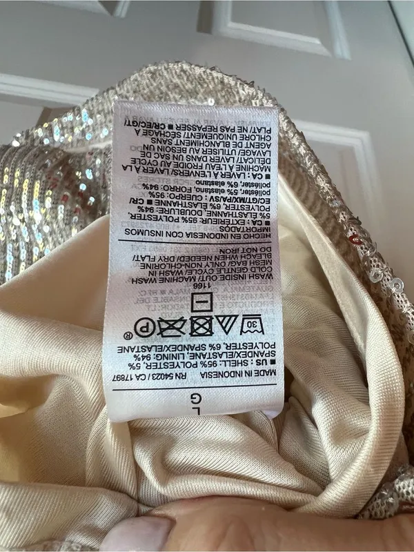 Old Navy Sequin Mini Skirt - Image 5