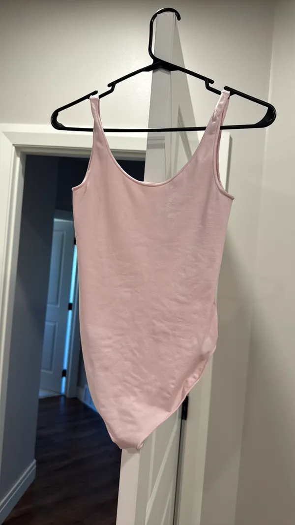 SKIMS Bodysuit - Image 5