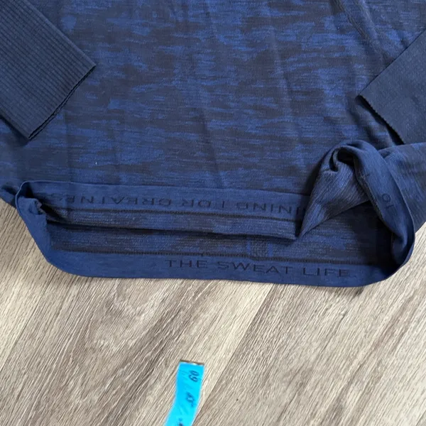 lululemon Navy Long Sleeve Top Size 10 Women’s Swiftly Tech Crewneck - Image 4