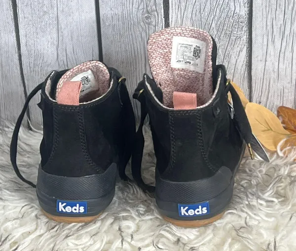 Title: Black Suede Lace-Up Boots – Size 7 (Brand N - Image 2