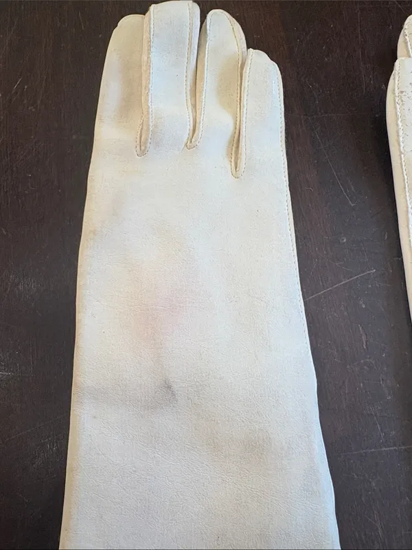 Vintage faux Leather Long White Gloves Japan - Image 5