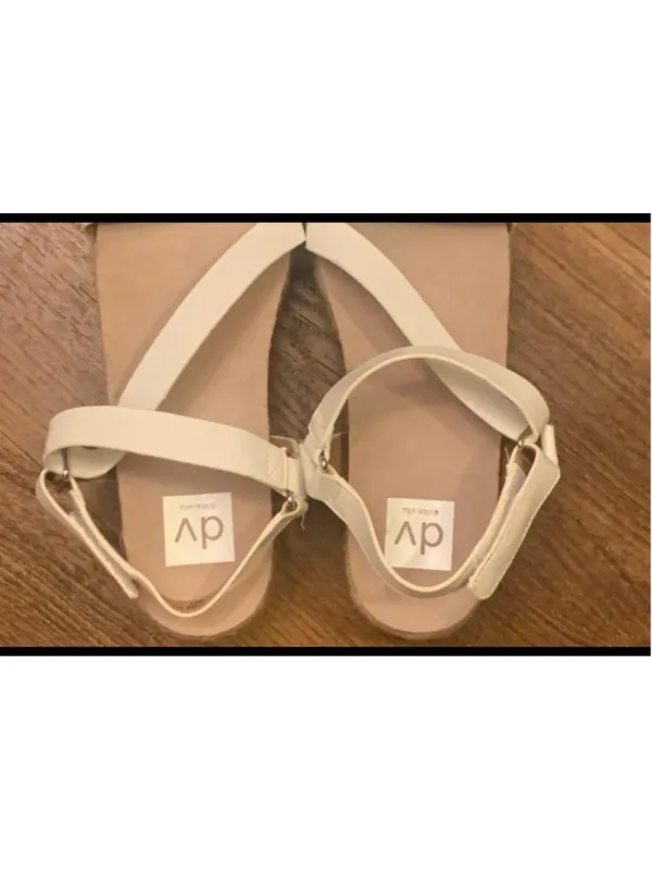 DV Dolce Vida Iman Platform Sandals 8.5 Cream - Image 2