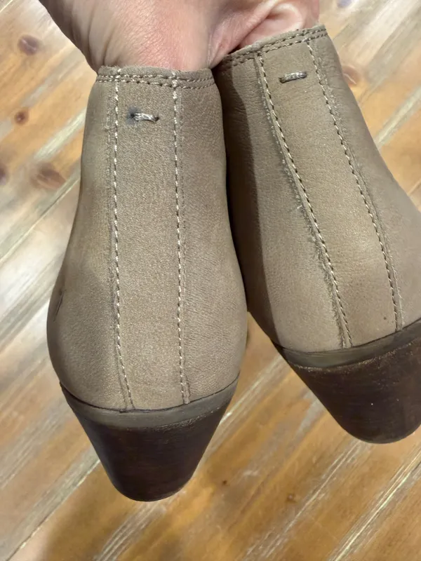 Frye Judith Zip Bootie Suede Block Heel Side Zip Ankle Boot Ash Gray Size 9M - Image 12