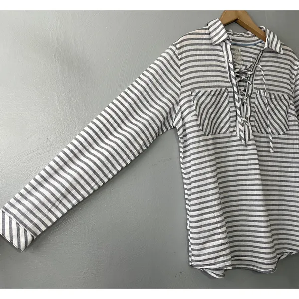 Mountain Hardwear Tunic Top Size Medium Gray White Striped Lace Up Beach Coastal - Image 2