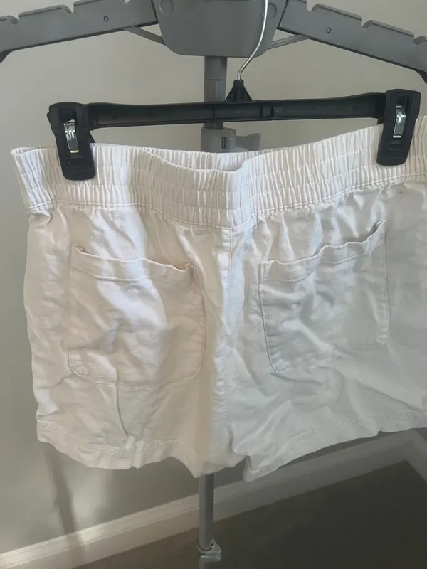 Old Navy White Linen blend Elastic-Waist Shorts - Image 2