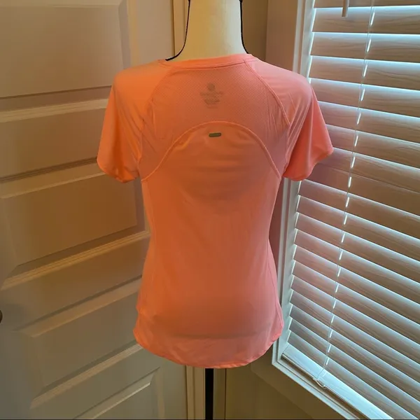 Active by Old Navy|| Peach exercise top - Image 3