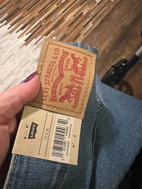 Levi’s Flare Jeans - Image 6