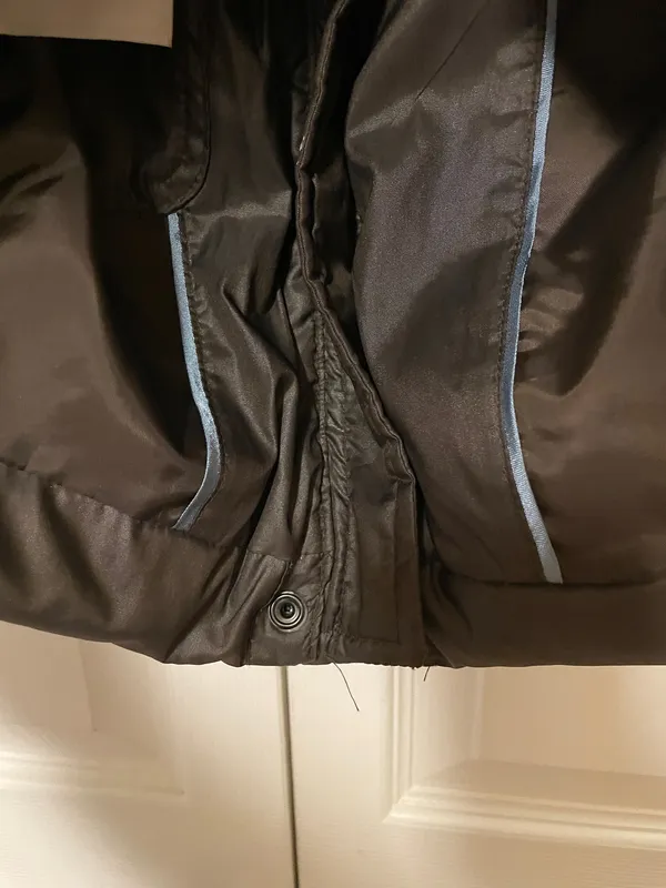 Gap Women’s Quilted Down Filled Puffer Vest in Dark Brown Size Small - Image 10