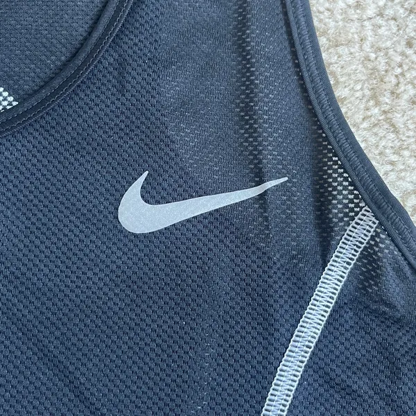 Nike Barry's Miler Race Crop Mesh Tank Top in Women's Medium - Image 5