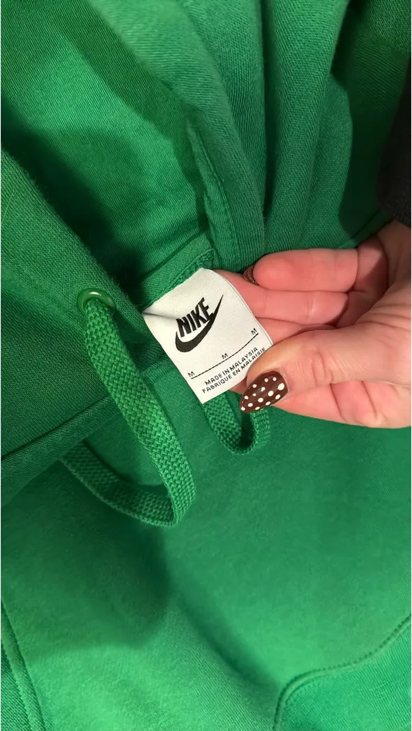 Medium Nike Oregon Ducks Sweatshirt - Image 4