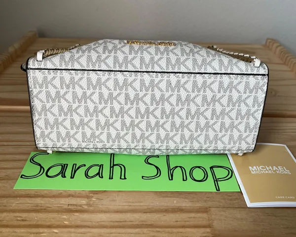 Michael Kors Purse - Image 6
