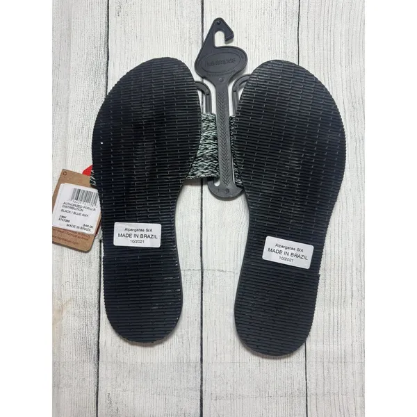 Havaianas Women's Black sandals size 7-8 - Image 4
