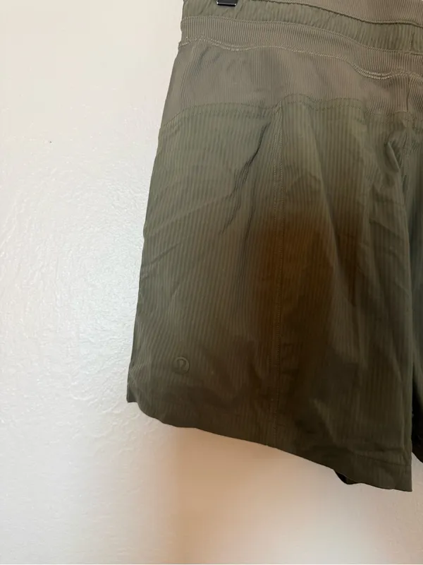 Lululemon‎ Dance Studio High-Rise Short 3.5" Army Green - Image 4
