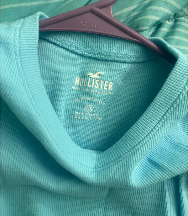 Hollister Light Blue Ribbed High Crew Neck Top - Image 3