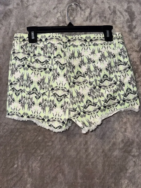 Whitney Eve Geometric Print Frayed Hem Shorts Size S - Image 8