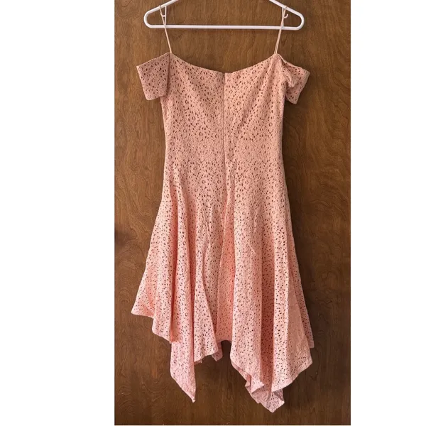 Nicole Miller Sz 2 peach lace crochet handkerchief Off Shoulder Dress Fairy Y2K - Image 5