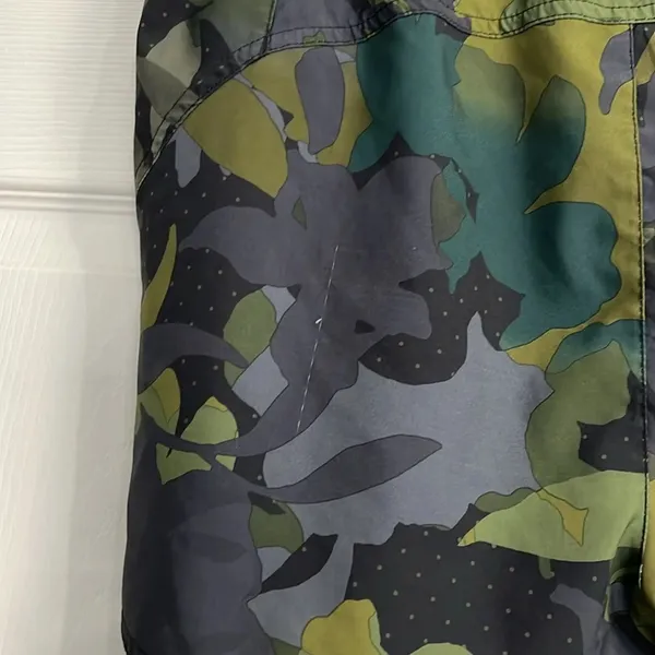 Old Navy Active Shorts camouflage L - Image 4