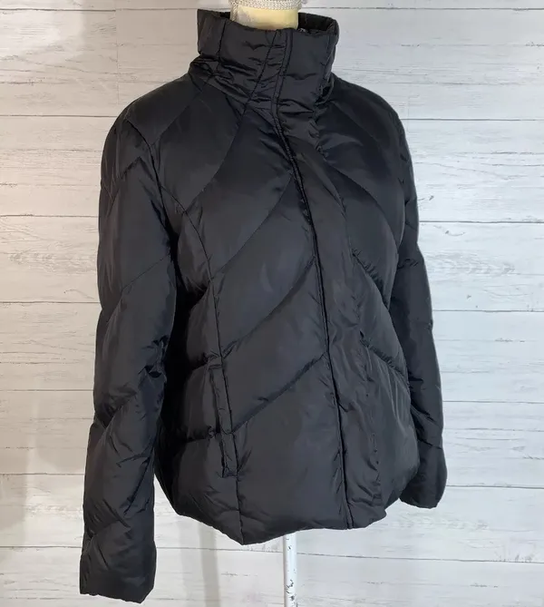 Womens down feather black puffer jacket XL juniors or M reg. - Image 5