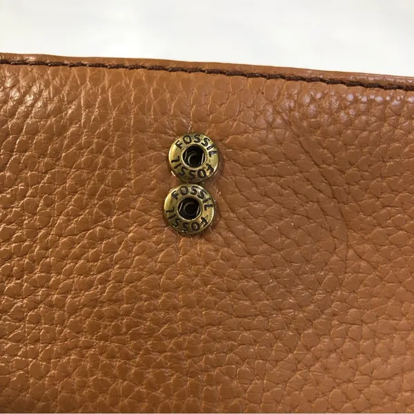 Fossil Madison Zip Clutch - Image 10