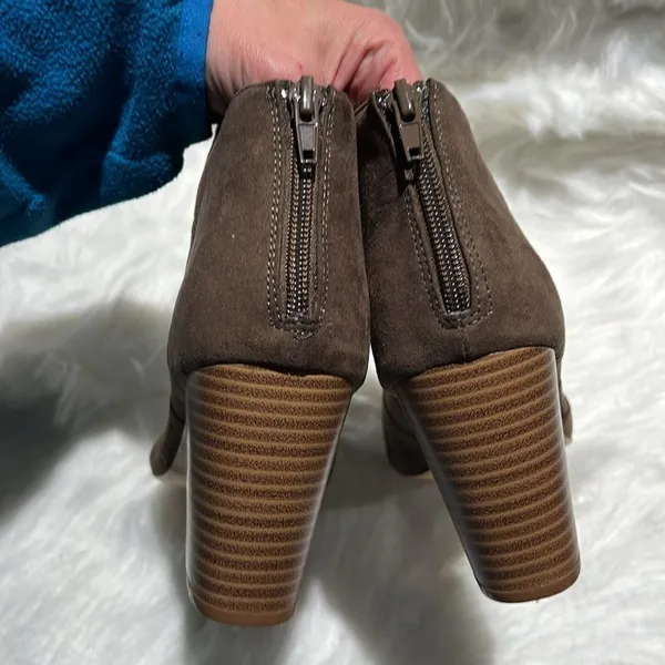 Metaphor Lema‎ Olive Suede Knotted Chunky Heel Ankle Boots Size 10. B68 - Image 7