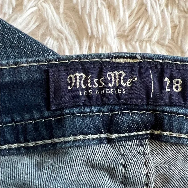 Miss Me LR Straight Leg Jeans Dark Wash 28x30 NWOT - Image 9