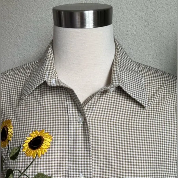 Vintage sunflower blouse Gingham Embroidered Cottagecore Button Down‎ M Yellow Size M - Image 6