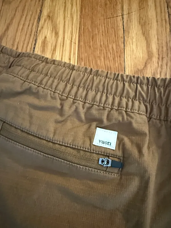 Vuori vintage rip stop short Elastic Waist Utility Brown size large organic - Image 7