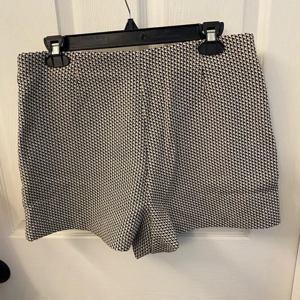 Zara Black and White High Waist Skort - Image 2